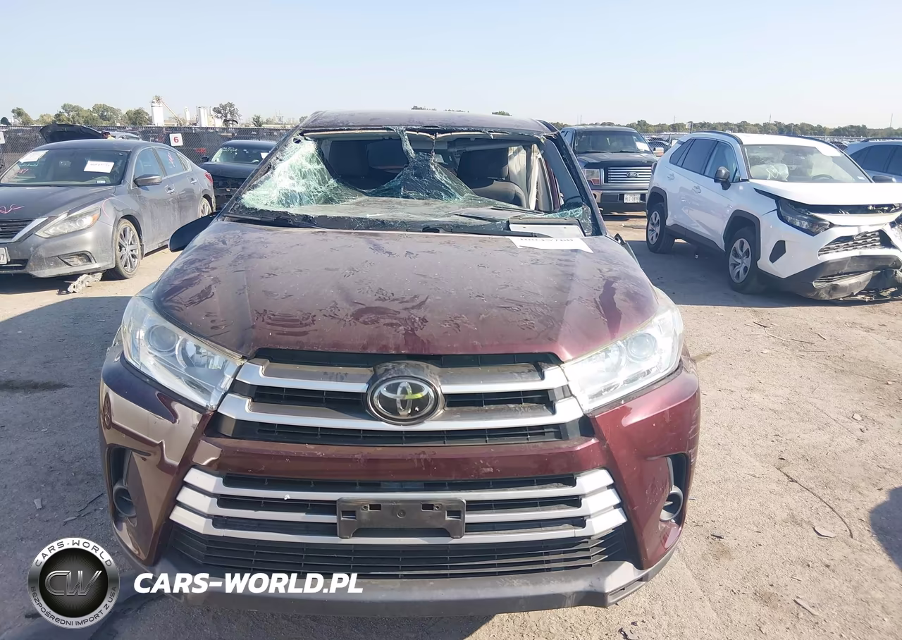 2019 Toyota Highlander Le VIN:5TDZARFH0KS058857 - 9