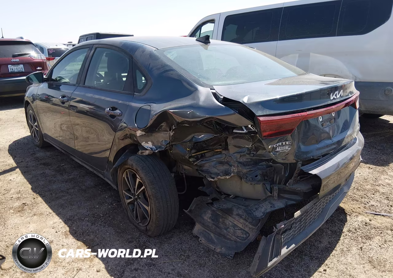 2024 Kia Forte Lxs VIN:3KPF24AD5RE740497 - 3