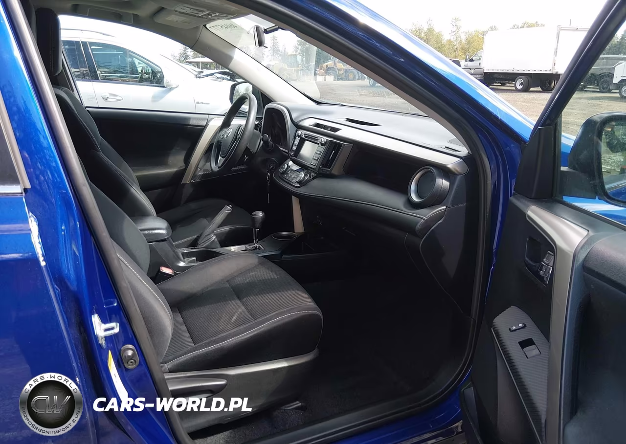 2015 Toyota Rav4 Xle VIN:2T3RFREV2FW254523 - 18