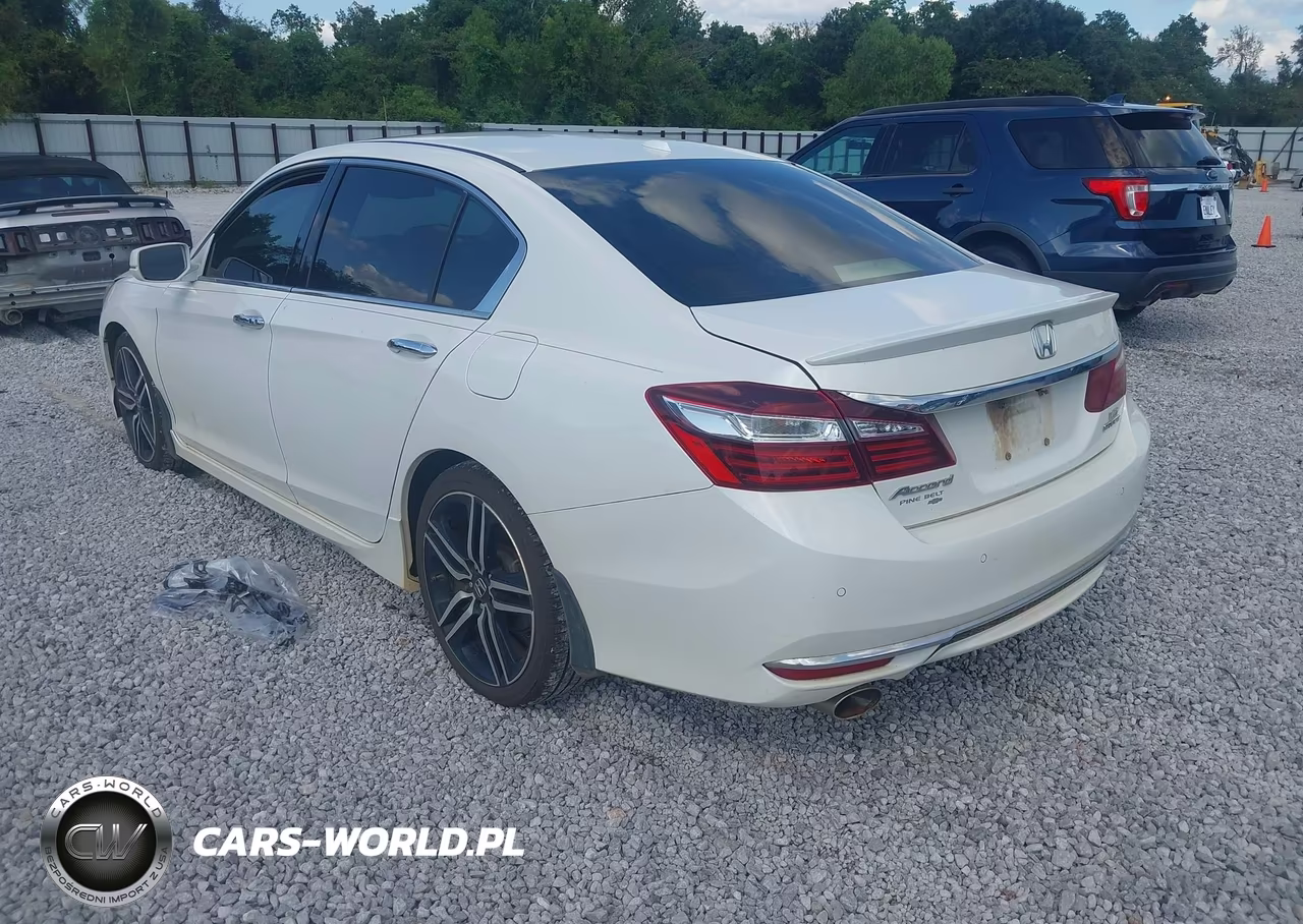 2017 Honda Accord Touring V6 VIN:1HGCR3F94HA003002 - 3