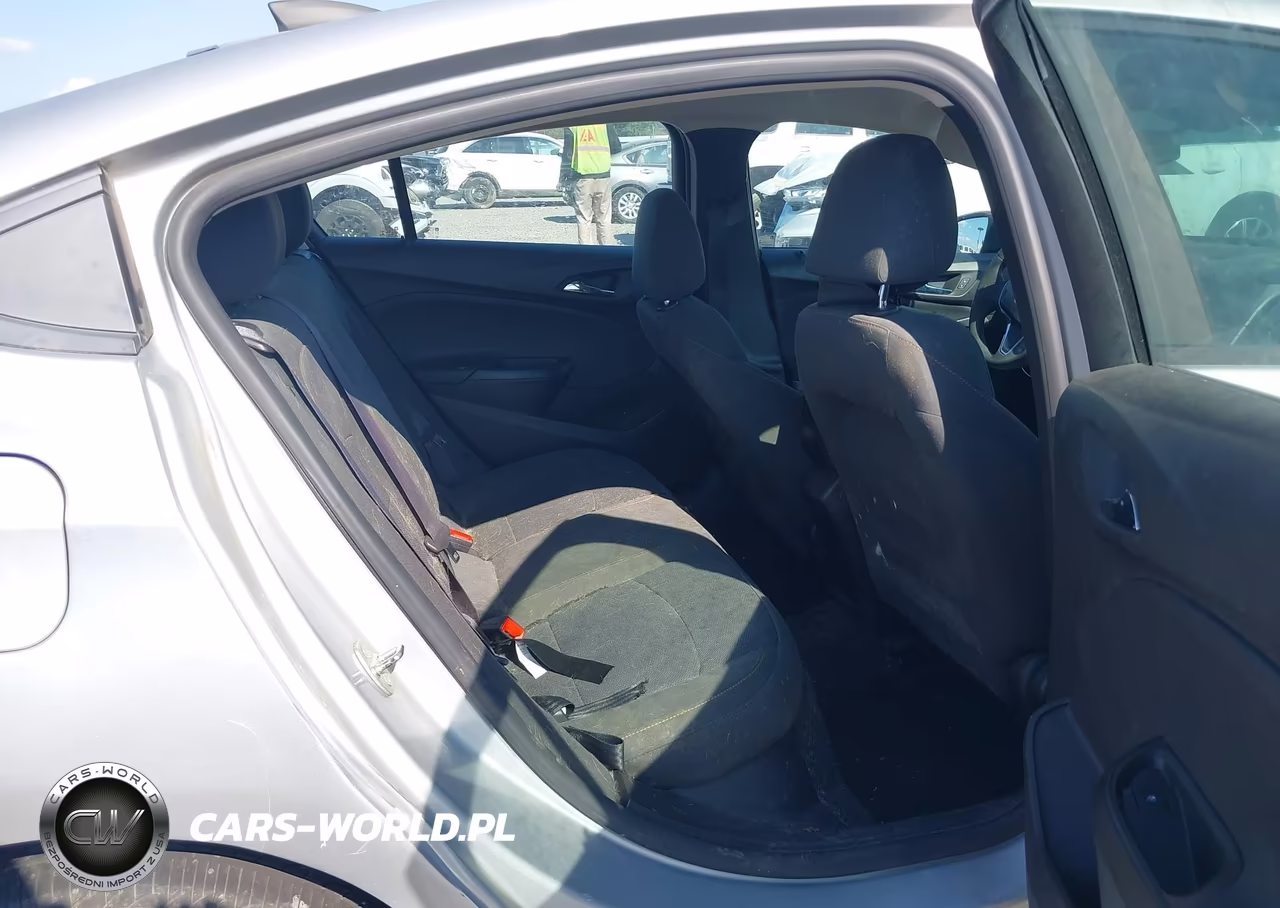 2016 Chevrolet Cruze Ls Auto VIN:1G1BC5SM5G7263317 - 8