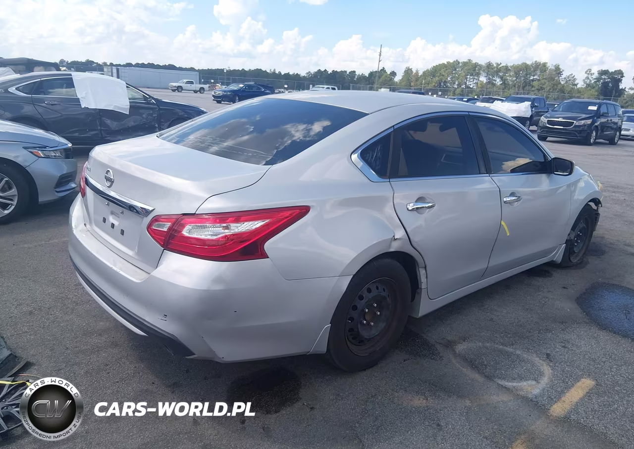 2016 Nissan Altima 2.5 S VIN:1N4AL3AP9GN349282 - 4
