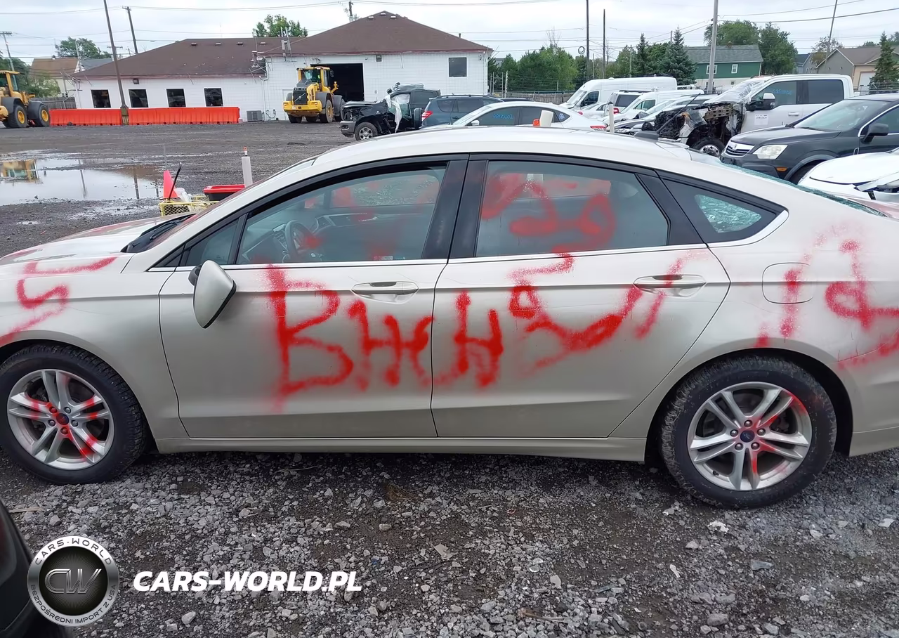 2018 Ford Fusion Se VIN:3FA6P0H79JR179640 - 14
