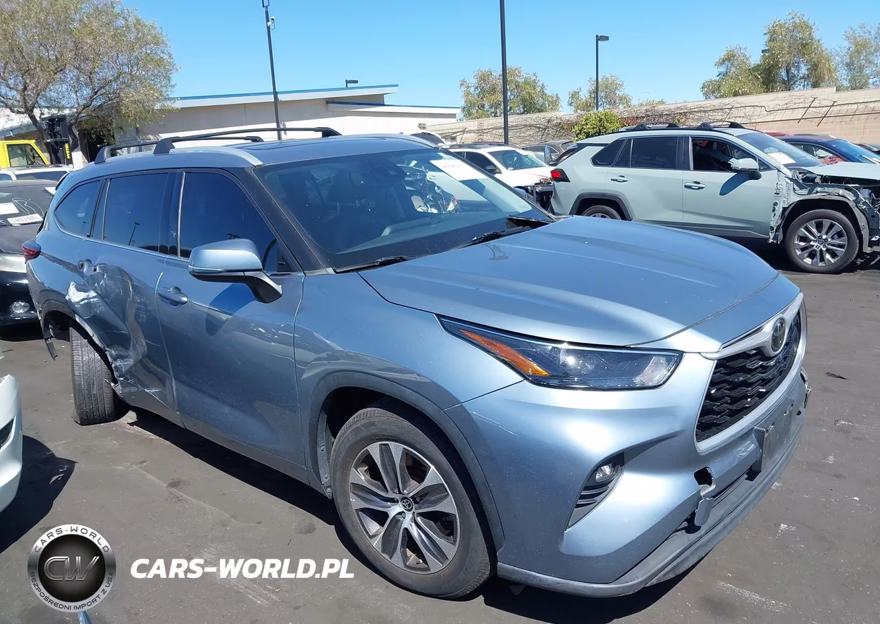 2022 Toyota Highlander Xle VIN:5TDGZRAH9NS114905 - 14