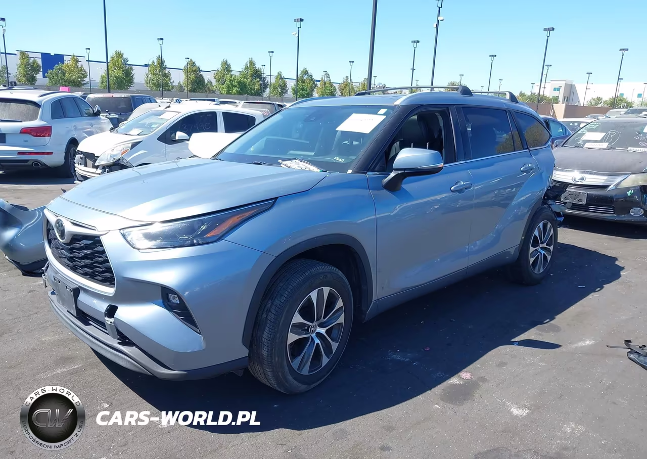 2022 Toyota Highlander Xle VIN:5TDGZRAH9NS114905 - 2