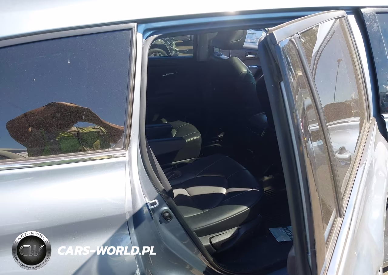 2022 Toyota Highlander Xle VIN:5TDGZRAH9NS114905 - 8
