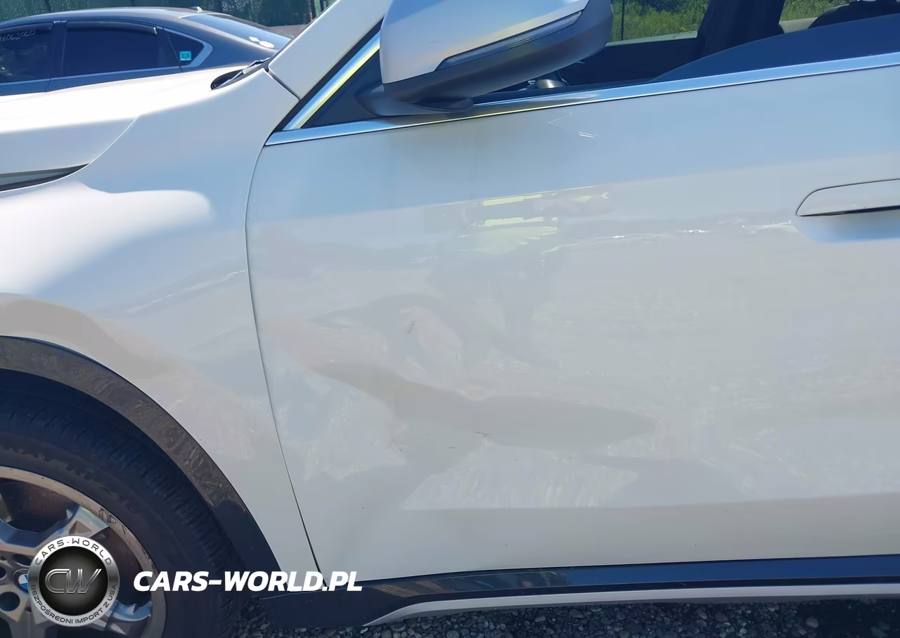 2023 BMW X1 xDrive28I VIN:WBX73EF07P5X74093 - 18