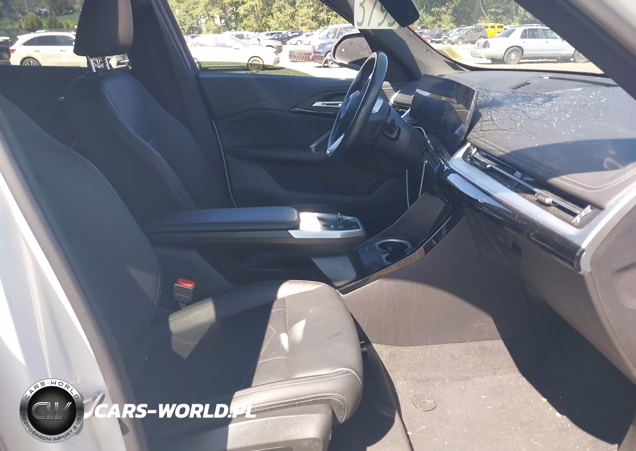 2023 BMW X1 xDrive28I VIN:WBX73EF07P5X74093 - 5