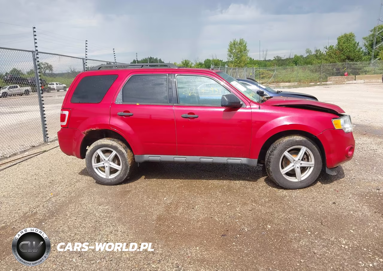 2011 Ford Escape Xlt VIN:1FMCU0D74BKA32736 - 13