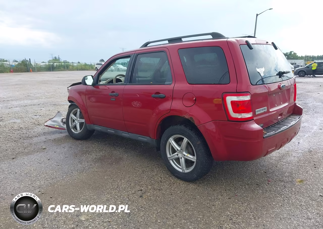 2011 Ford Escape Xlt VIN:1FMCU0D74BKA32736 - 3