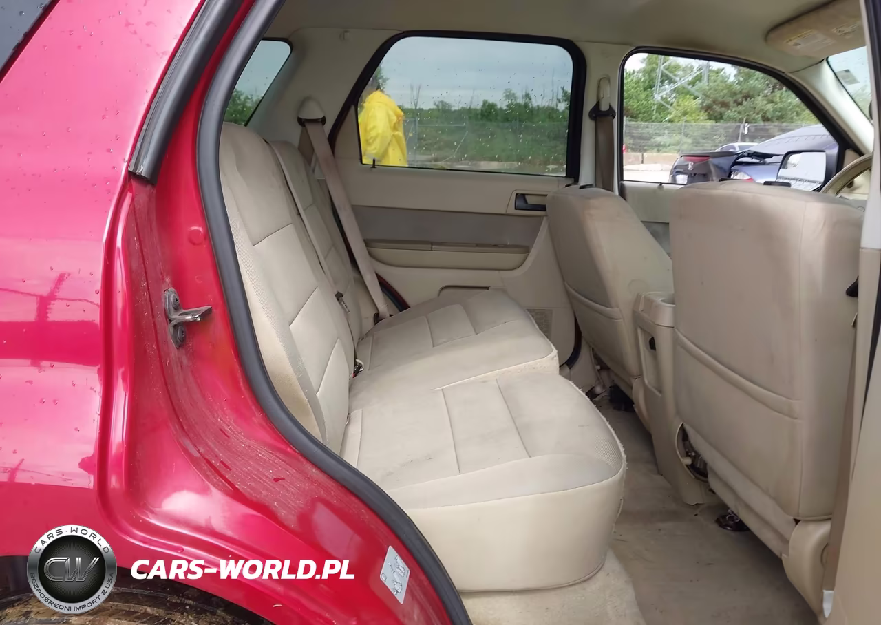 2011 Ford Escape Xlt VIN:1FMCU0D74BKA32736 - 8