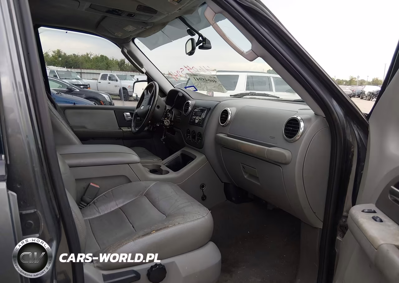 2004 Ford Expedition Xlt VIN:1FMRU15W54LA08139 - 5