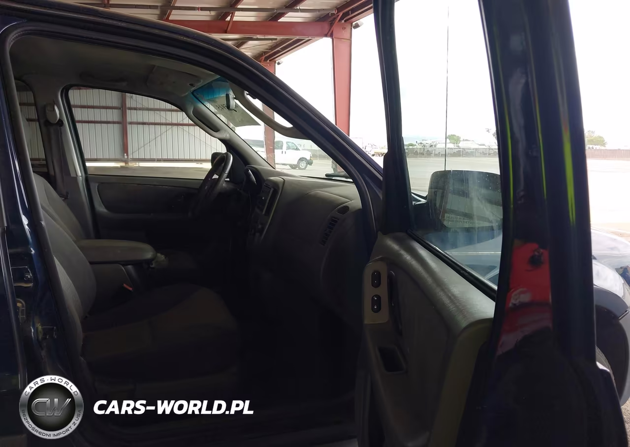 2003 Ford Escape Xlt VIN:1FMYU93183KB34212 - 5