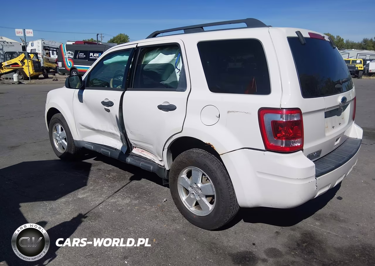2012 Ford Escape Xlt VIN:1FMCU9D79CKB20025 - 3