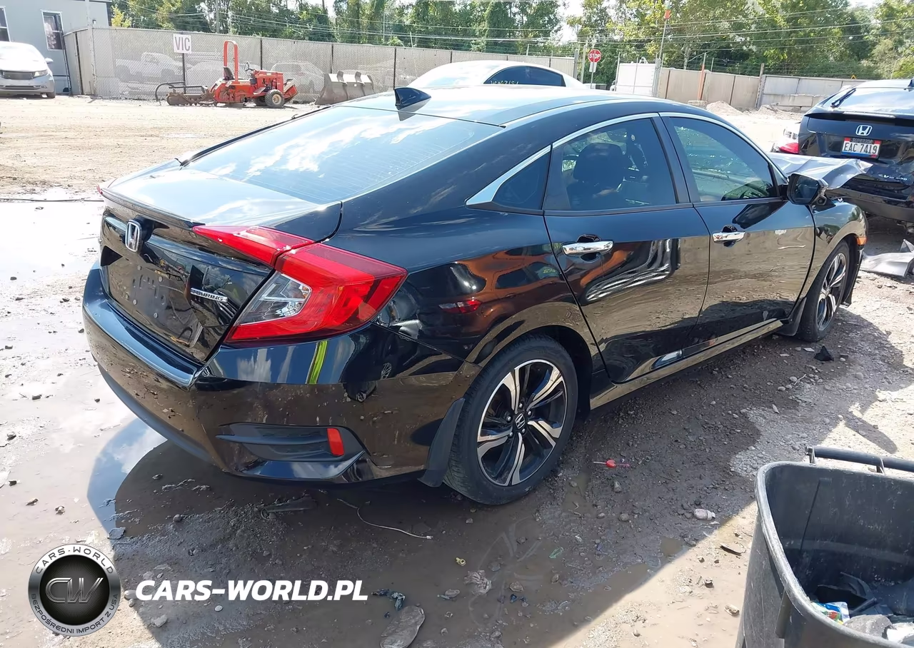 2016 Honda Civic Touring VIN:19XFC1F9XGE020318 - 4