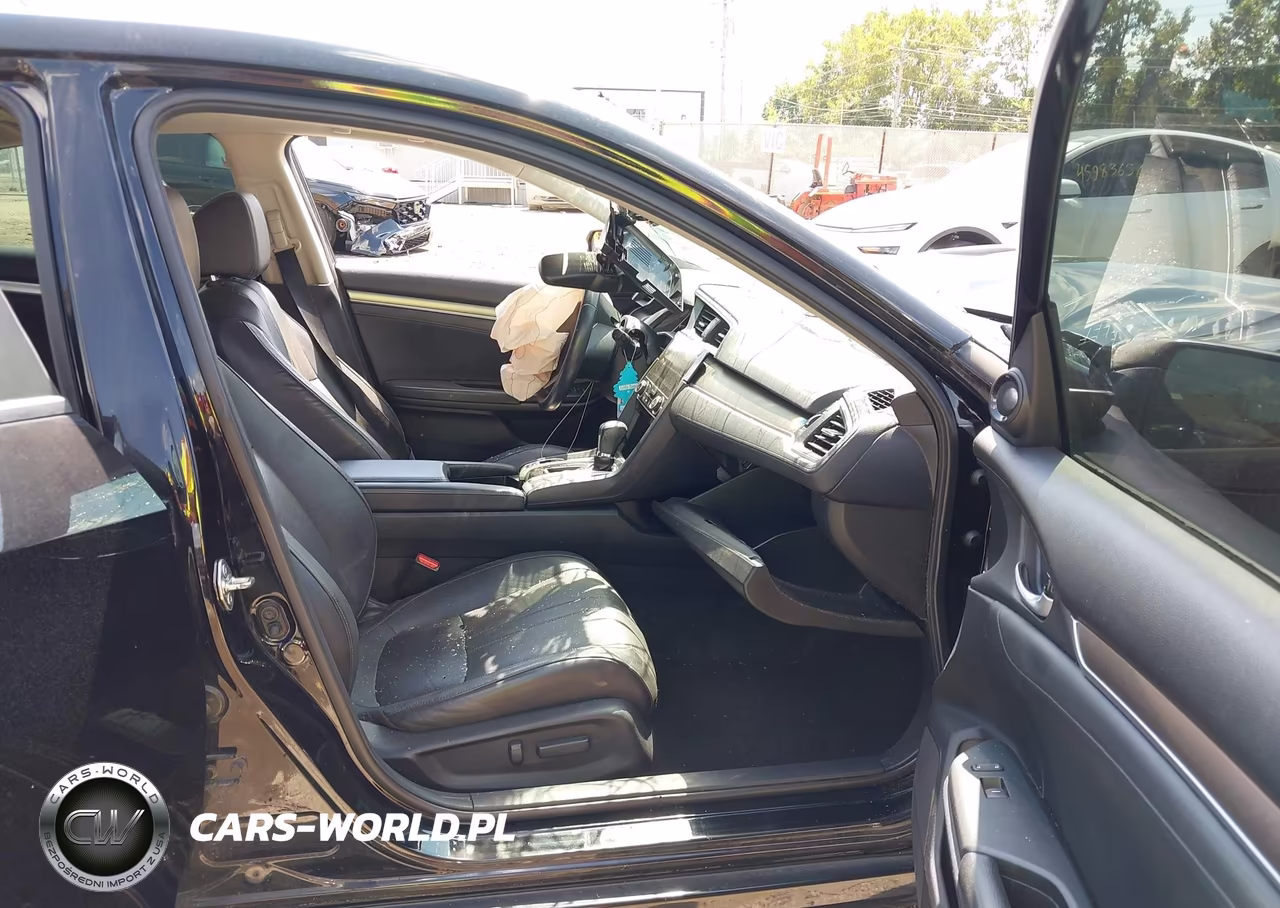 2016 Honda Civic Touring VIN:19XFC1F9XGE020318 - 5