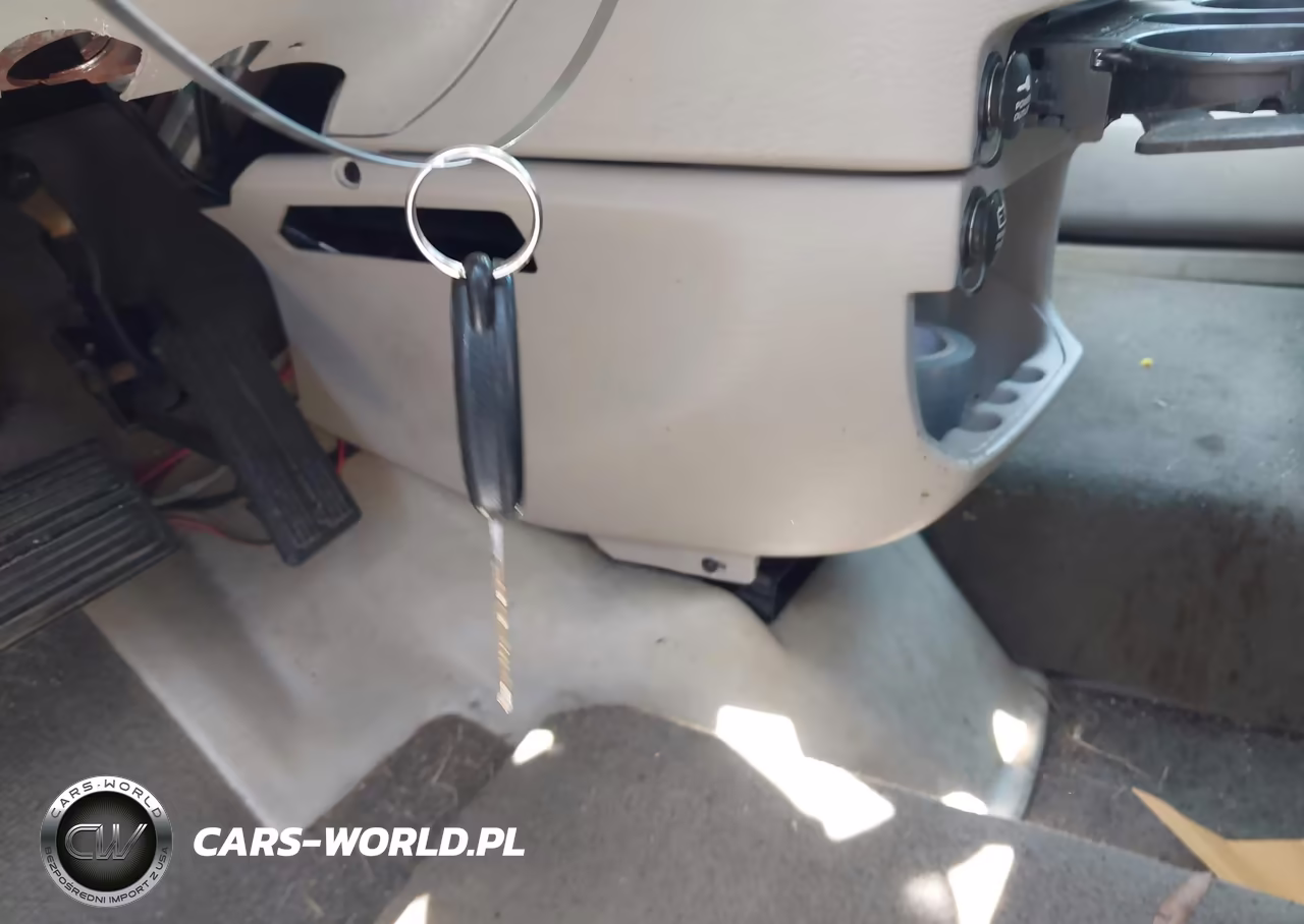 2005 Dodge Grand Caravan Sxt VIN:2D4GP44L95R596490 - 11