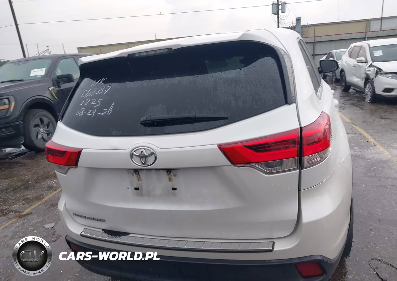 2017 Toyota Highlander Le VIN:5TDZZRFH0HS230225 - 16