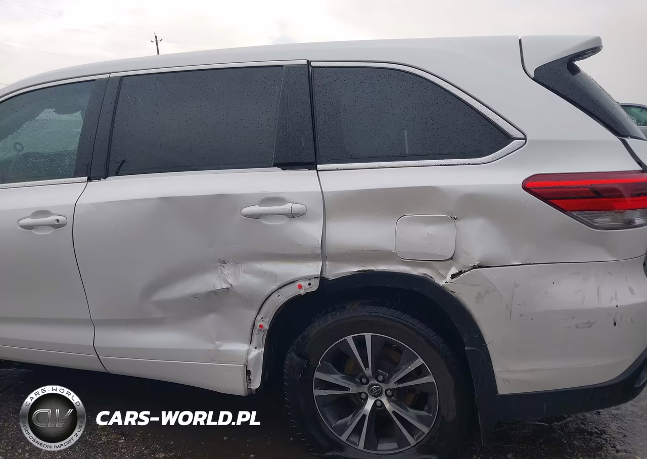 2017 Toyota Highlander Le VIN:5TDZZRFH0HS230225 - 6