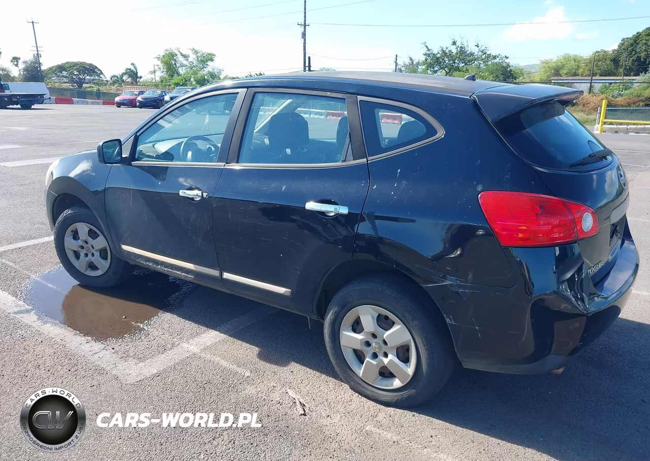 2013 Nissan Rogue S VIN:JN8AS5MV1DW643935 - 3