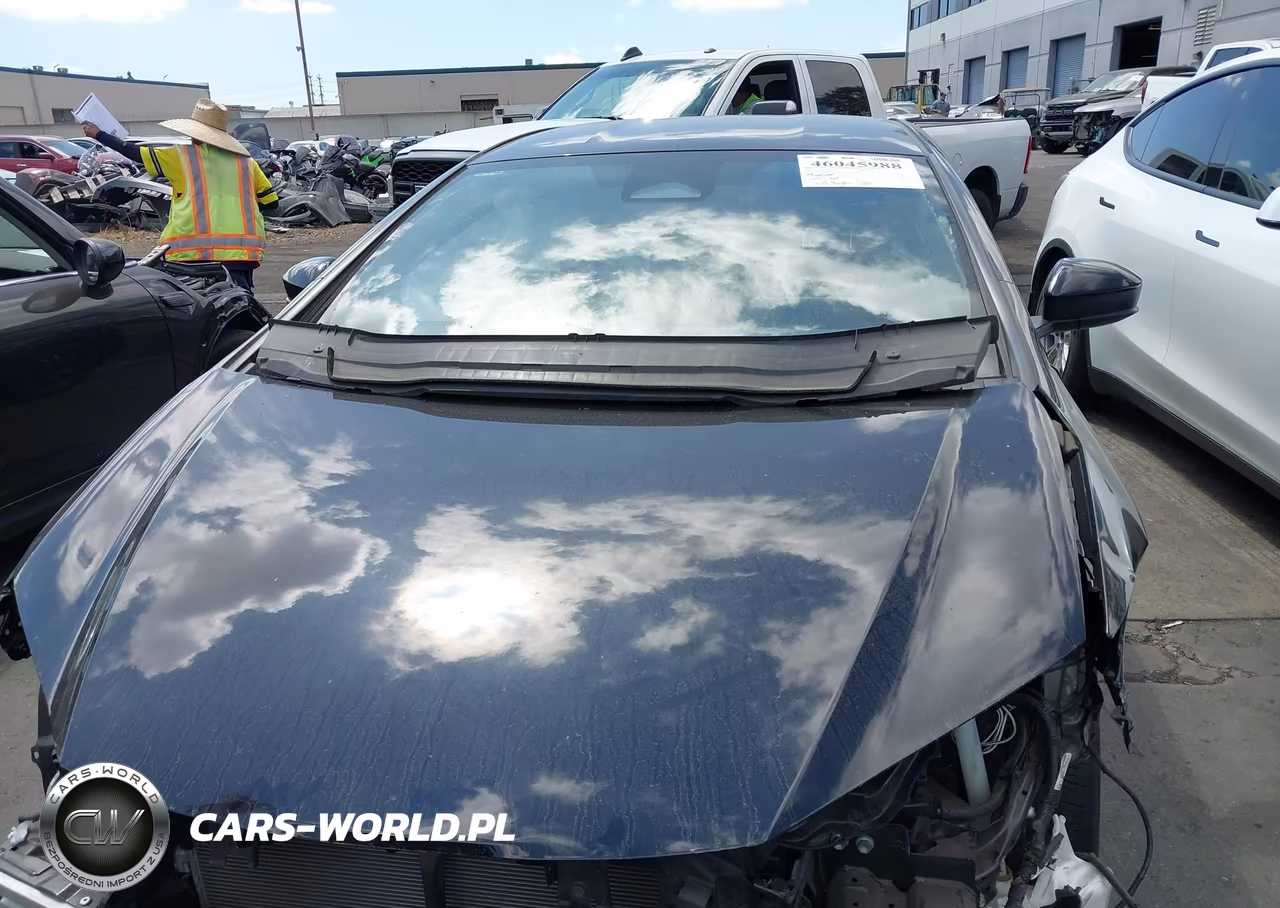 2024 Toyota Prius Le VIN:JTDACAAU6R3041876 - 13