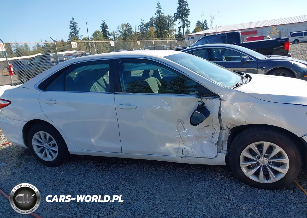 2016 Toyota Camry Le VIN:4T4BF1FK2GR522039 - 13