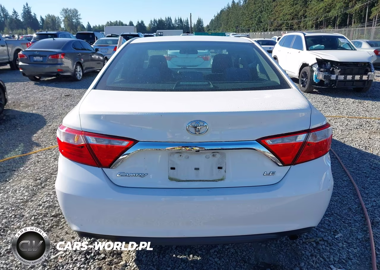 2016 Toyota Camry Le VIN:4T4BF1FK2GR522039 - 16