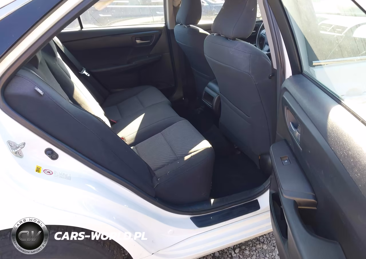 2016 Toyota Camry Le VIN:4T4BF1FK2GR522039 - 18