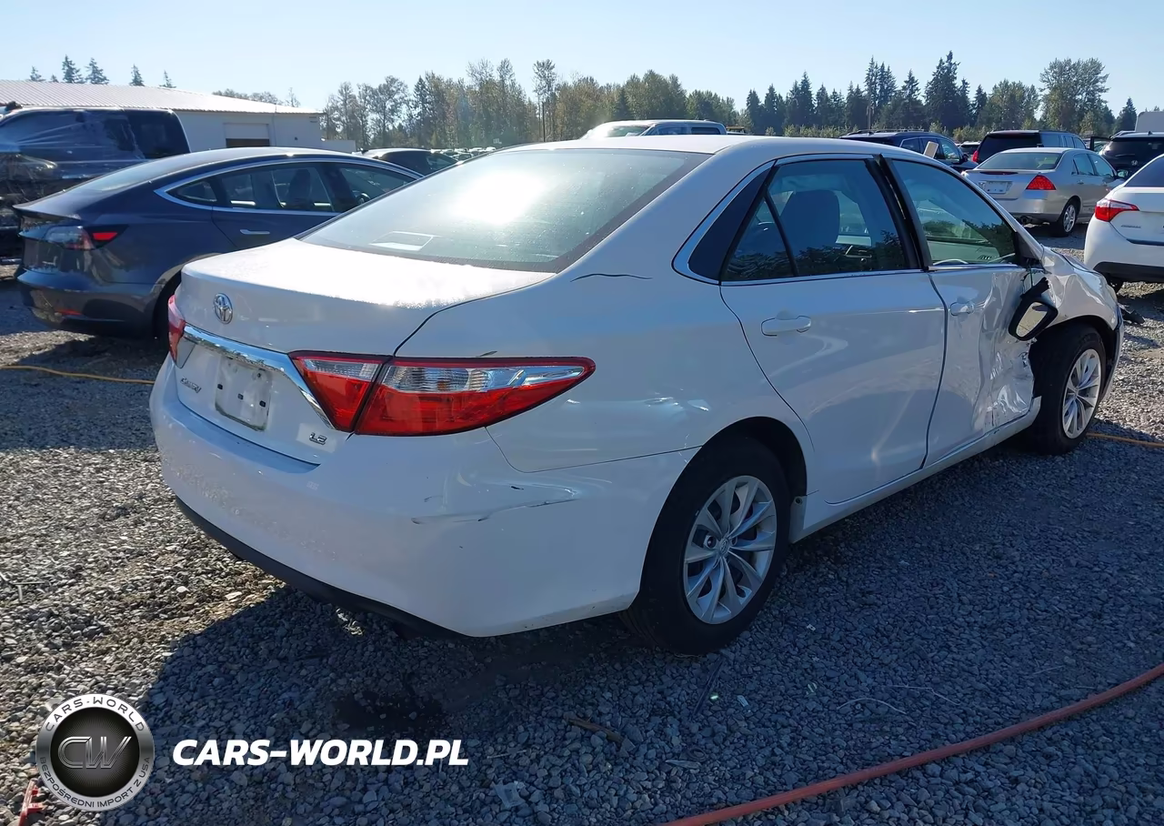 2016 Toyota Camry Le VIN:4T4BF1FK2GR522039 - 4