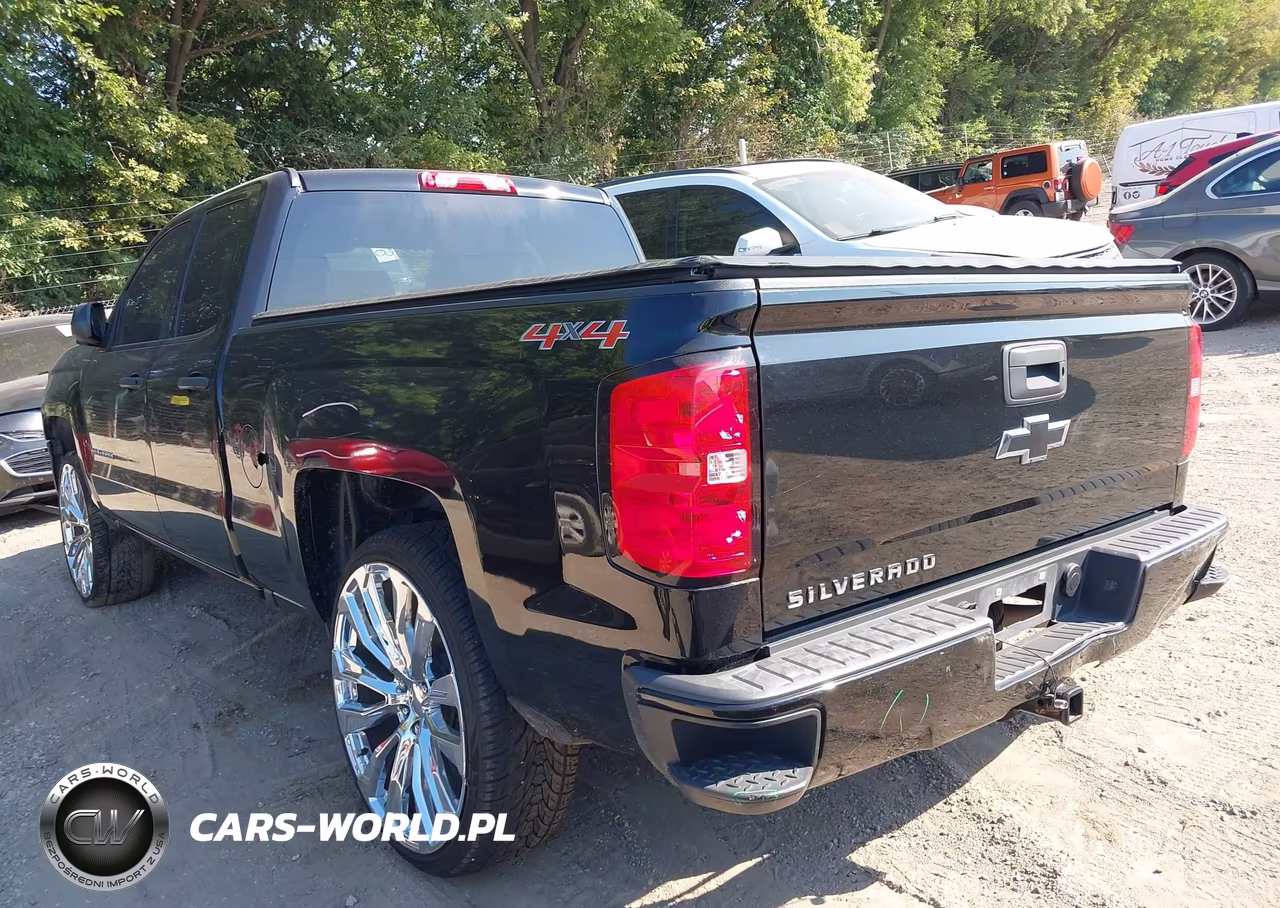 2017 Chevrolet Silverado 1500 Custom VIN:1GCVKPEC0HZ126331 - 3