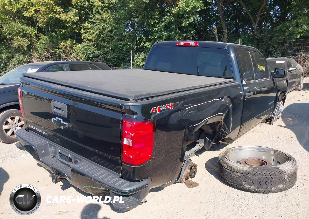 2017 Chevrolet Silverado 1500 Custom VIN:1GCVKPEC0HZ126331 - 4
