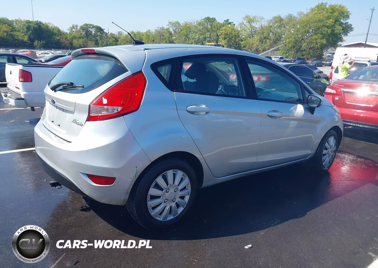 2013 Ford Fiesta Se VIN:3FADP4EJ9DM220218 - 4