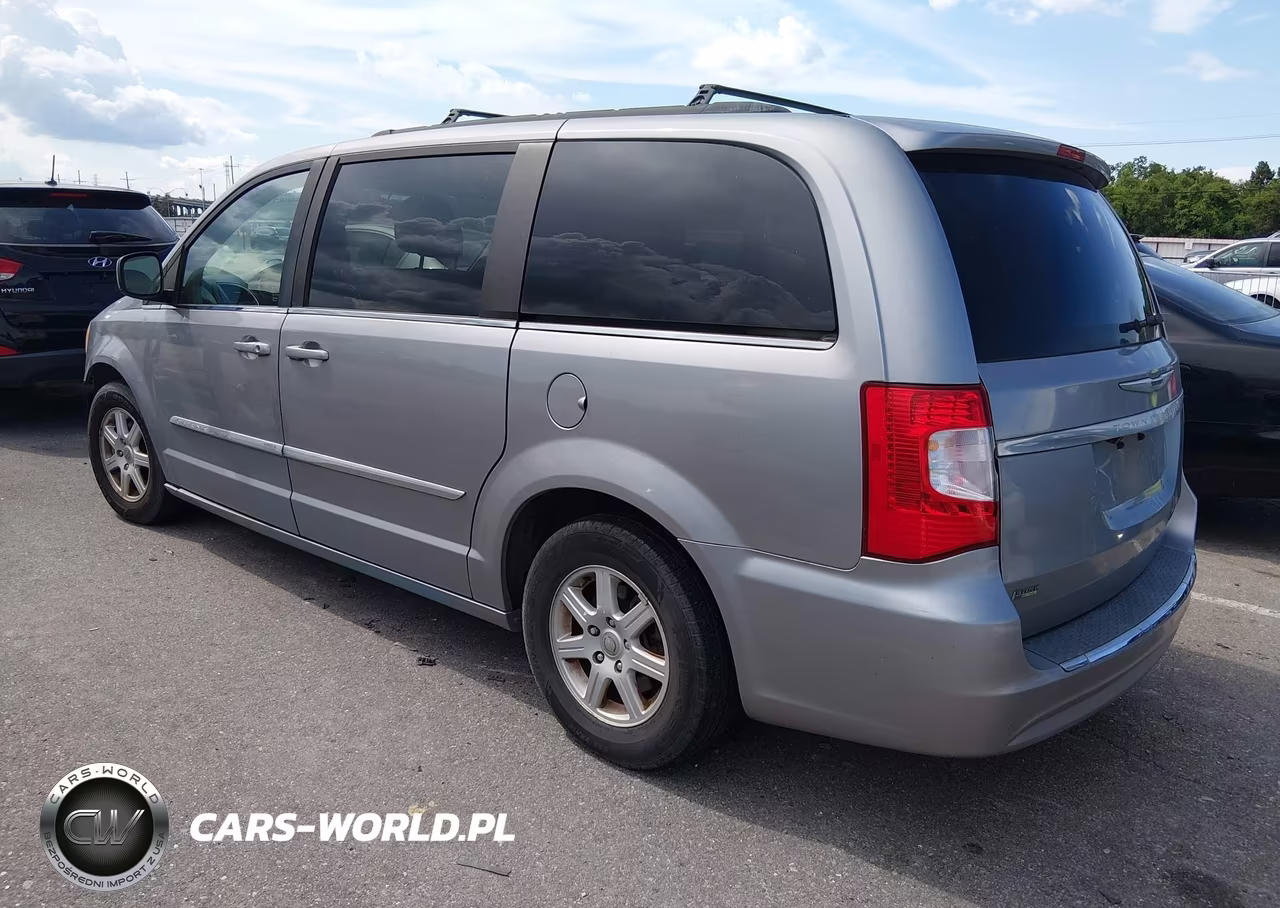 2013 Chrysler Town & Country Touring VIN:2C4RC1BG2DR583181 - 3