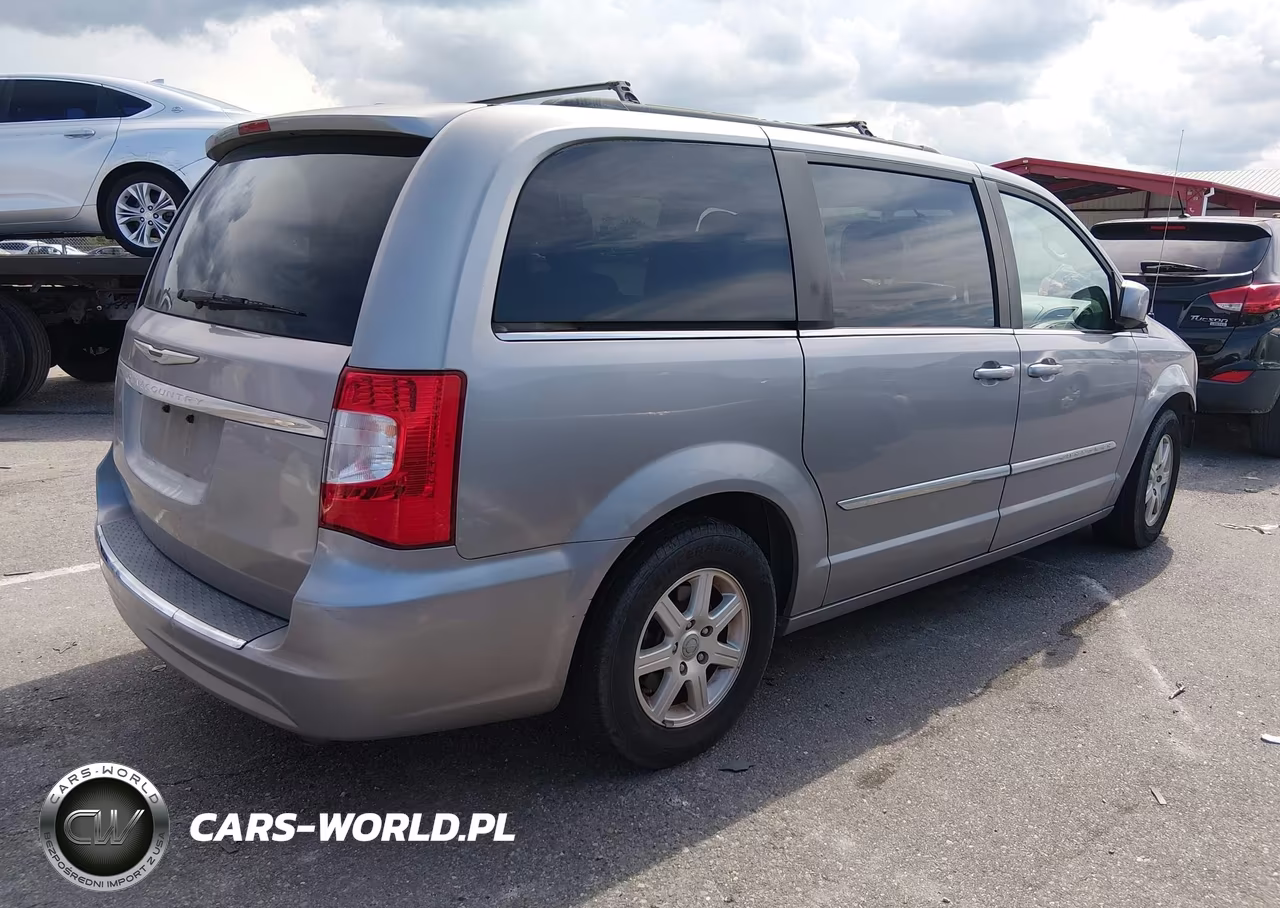 2013 Chrysler Town & Country Touring VIN:2C4RC1BG2DR583181 - 4