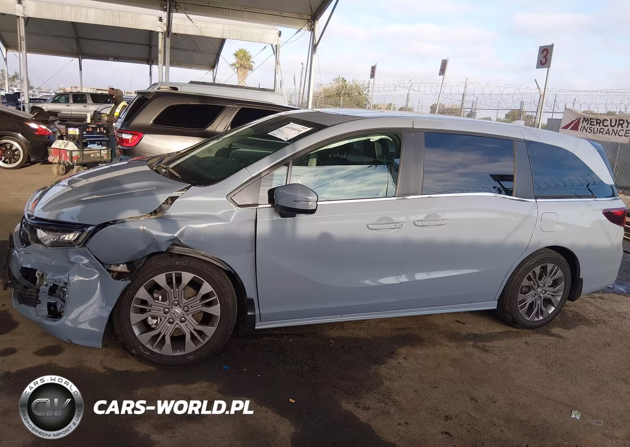 2025 Honda Odyssey Touring VIN:5FNRL6H88SB044313 - 14