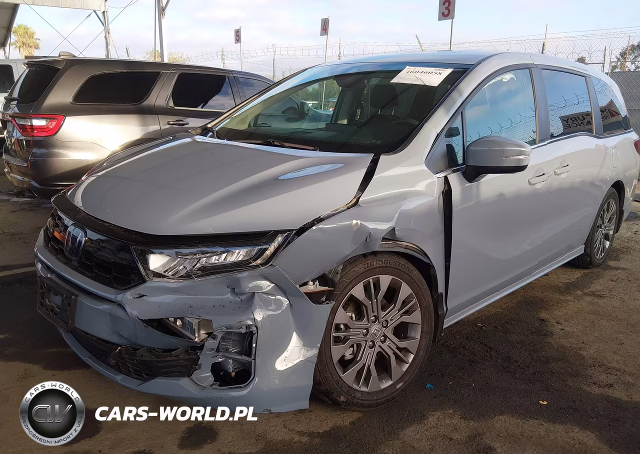 2025 Honda Odyssey Touring VIN:5FNRL6H88SB044313 - 6