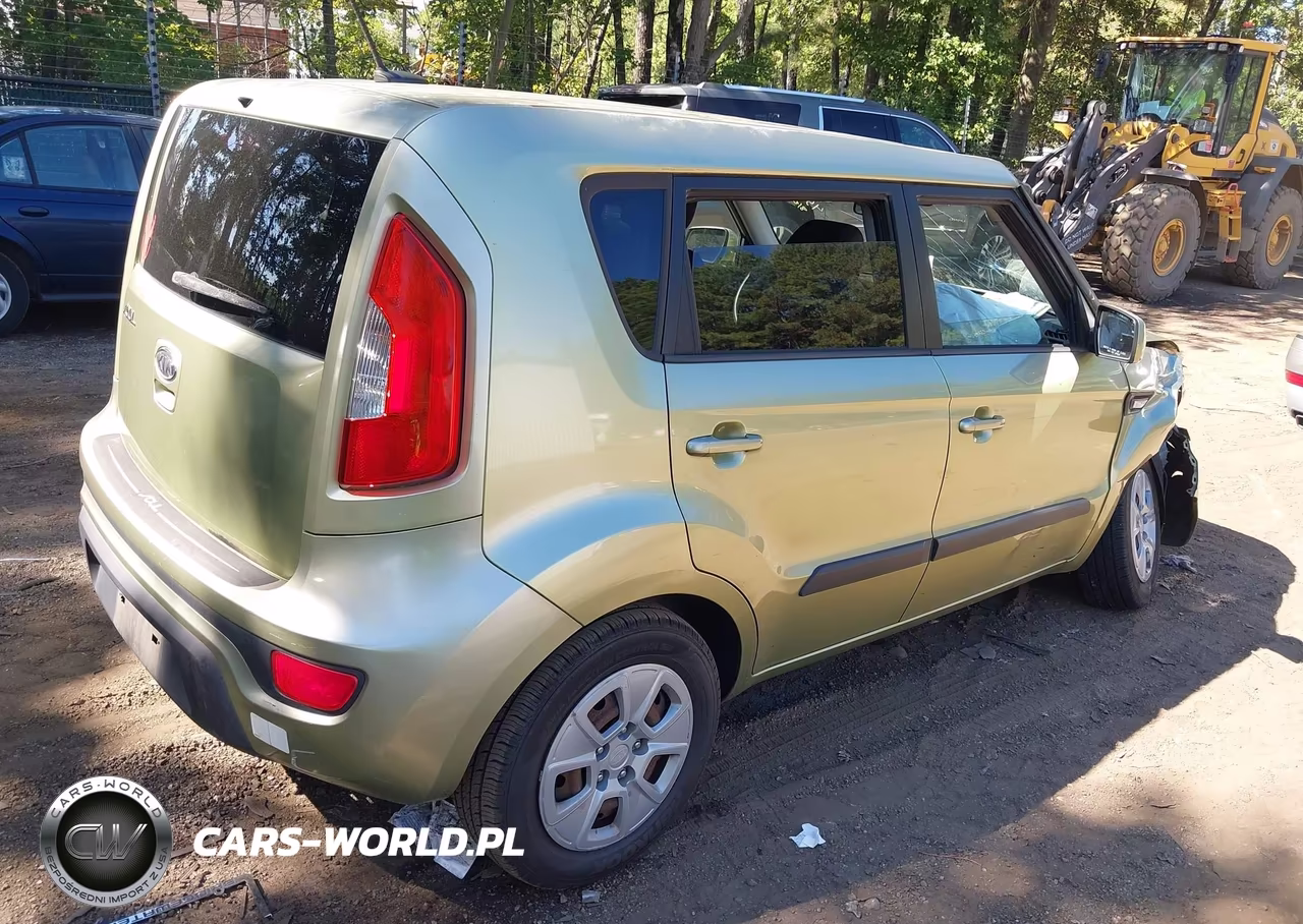 2012 Kia Soul VIN:KNDJT2A54C7471467 - 4