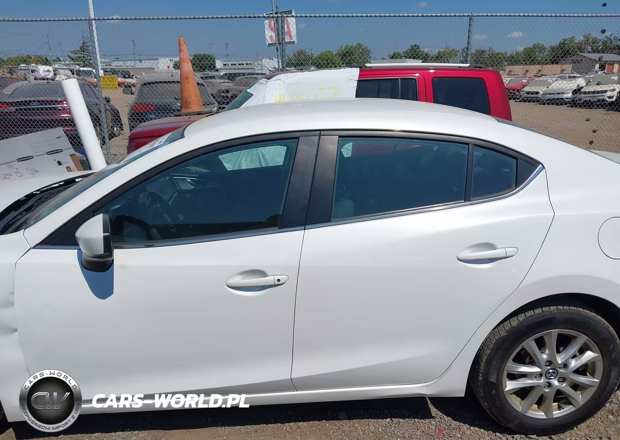 2017 Mazda Mazda3 Sport VIN:3MZBN1U79HM104564 - 14