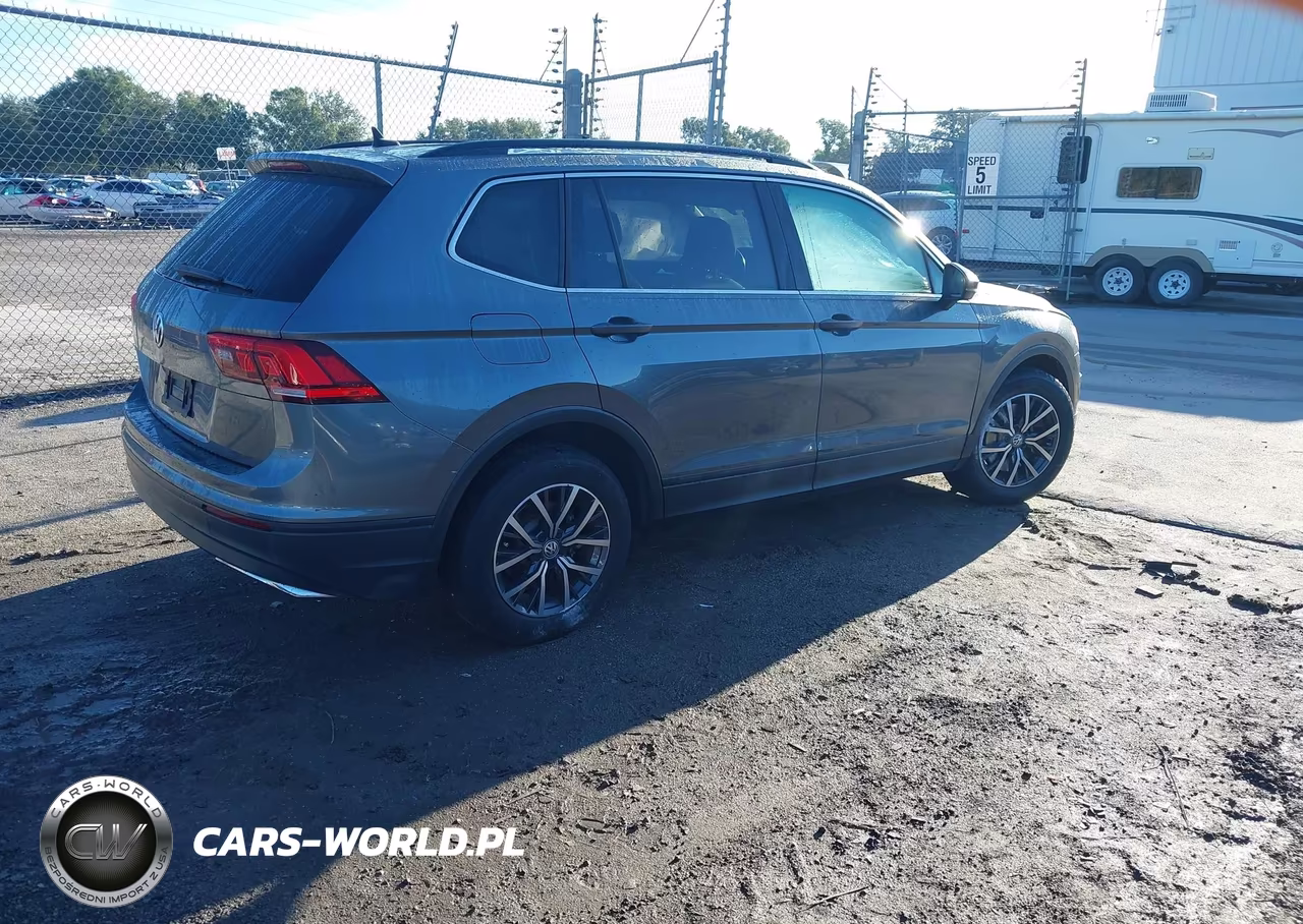 2019 Volkswagen Tiguan 2.0T Se-2.0T Sel-2.0T Sel R-Line-2.0T Sel R-Line Black VIN:3VV3B7AX0KM013781 - 4