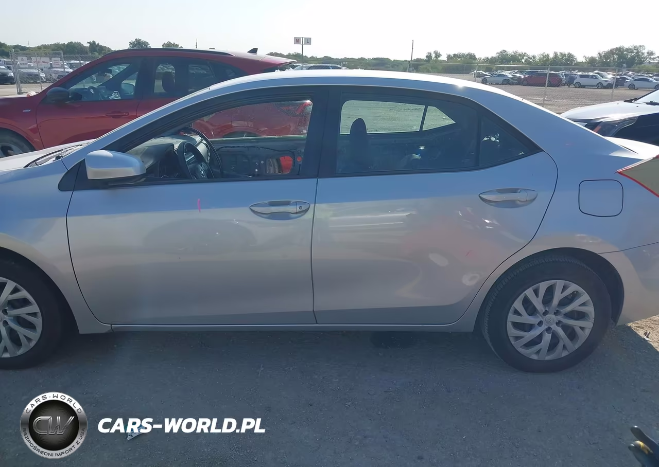 2019 Toyota Corolla Le VIN:5YFBURHE1KP860872 - 14