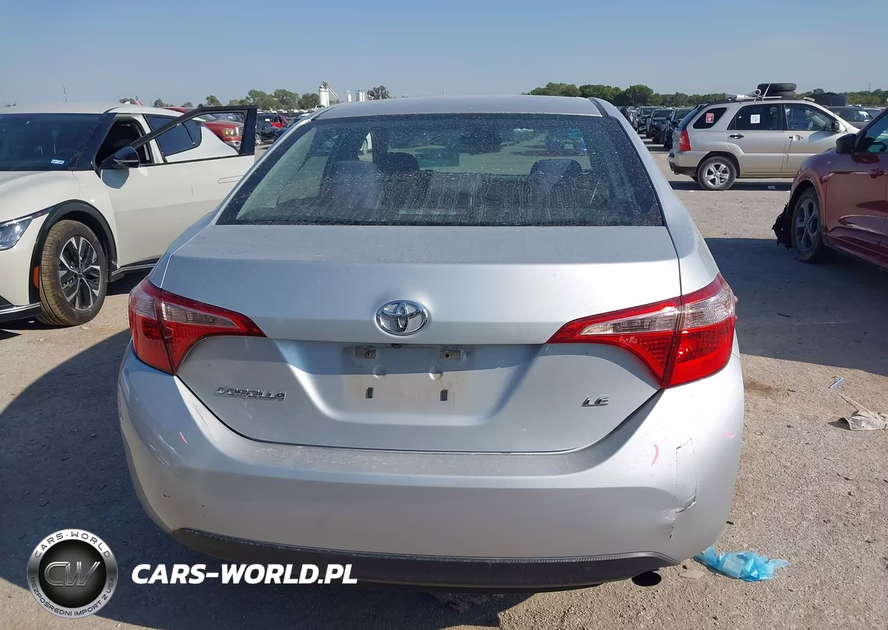 2019 Toyota Corolla Le VIN:5YFBURHE1KP860872 - 16