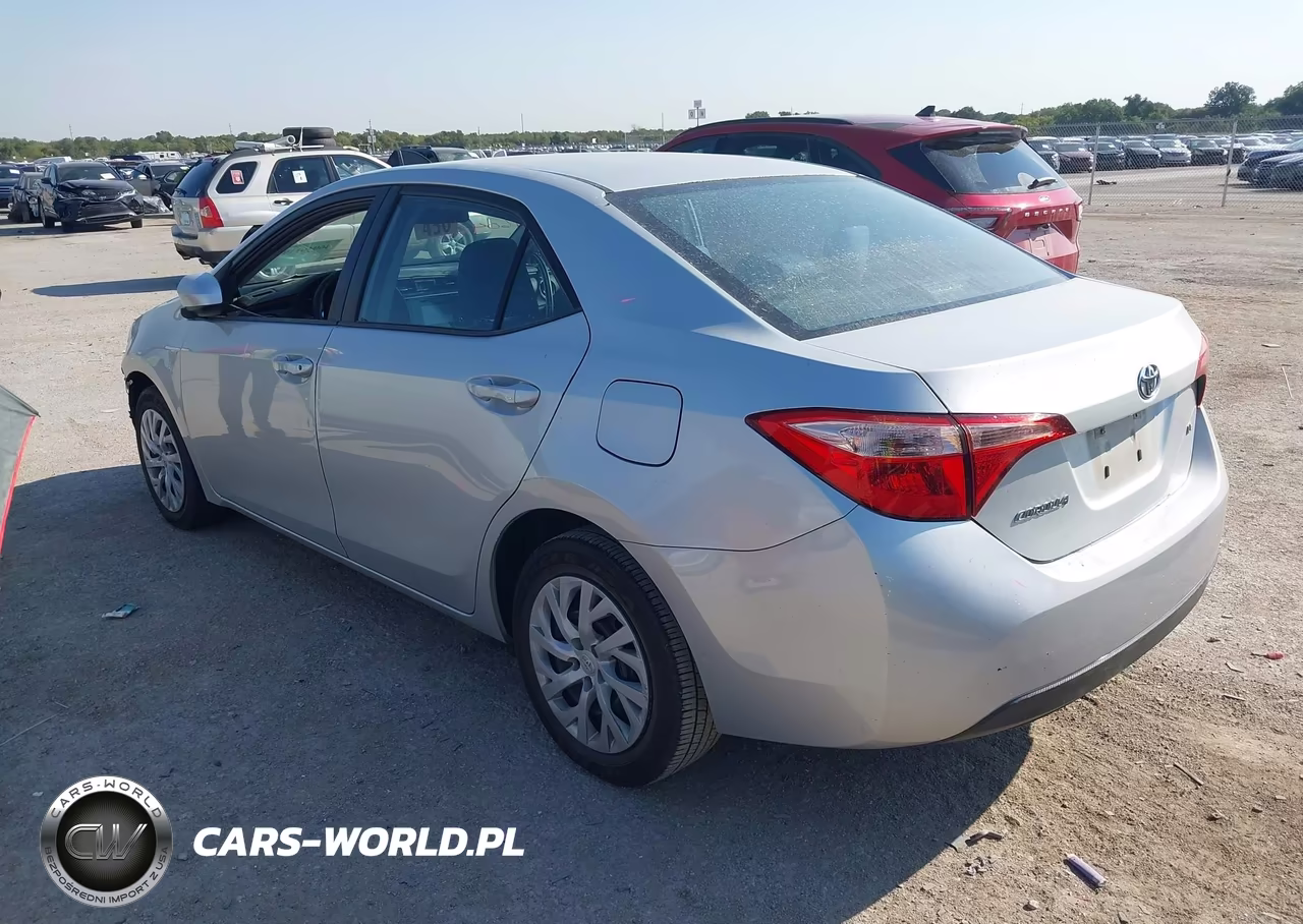 2019 Toyota Corolla Le VIN:5YFBURHE1KP860872 - 3