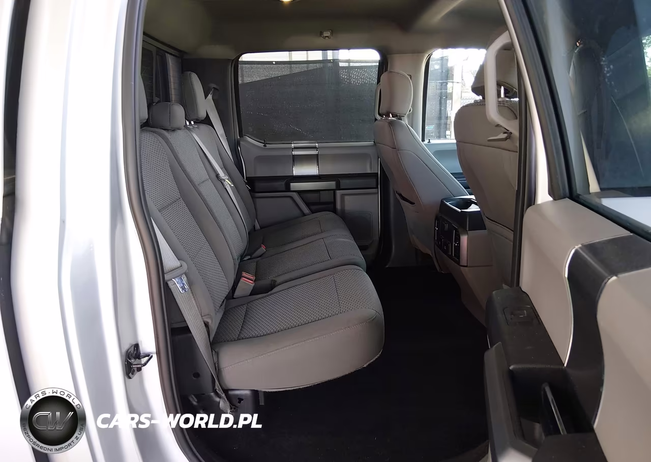 2018 Ford F-150 Xlt VIN:1FTEW1CPXJKC60902 - 8