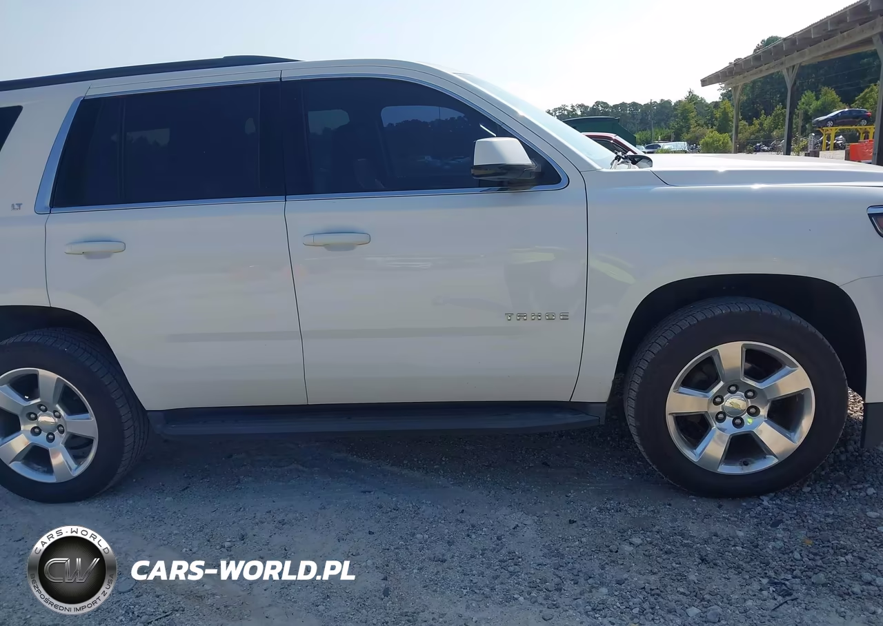 2015 Chevrolet Tahoe Lt VIN:1GNSKBKC6FR645897 - 13