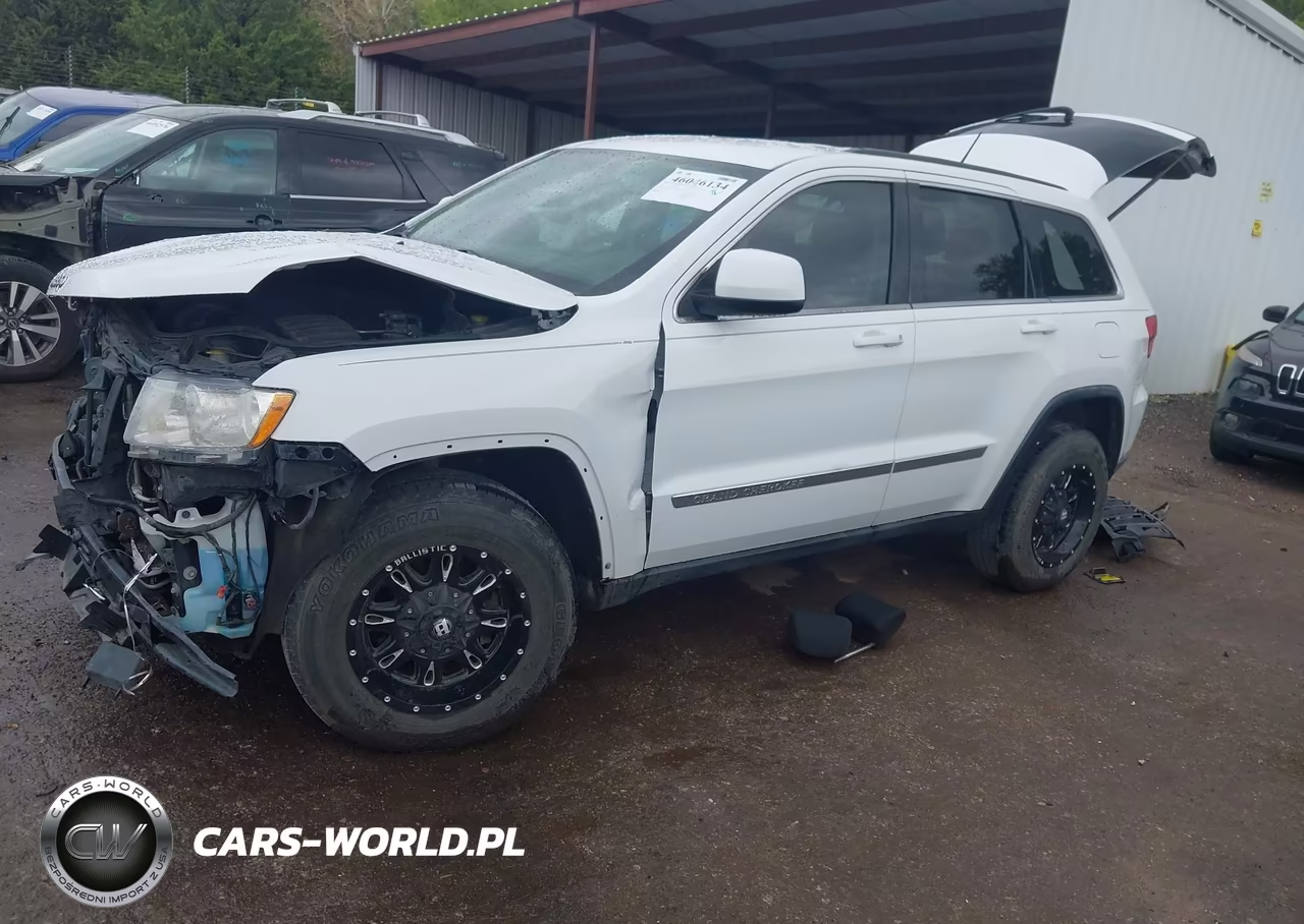 2013 Jeep Grand Cherokee Laredo VIN:1C4RJEAG2DC549801 - 2