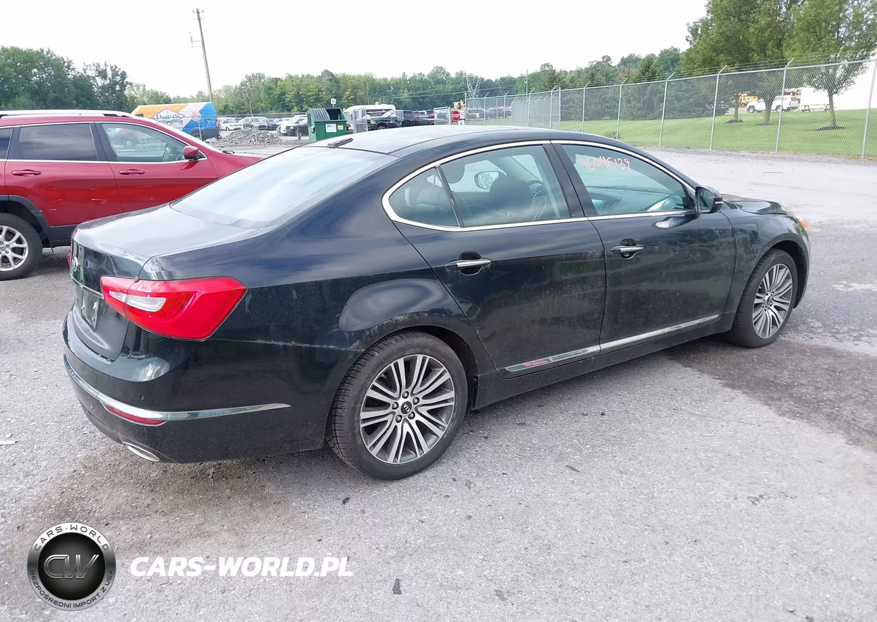 2015 Kia Cadenza Premium VIN:KNALN4D77F5177361 - 4