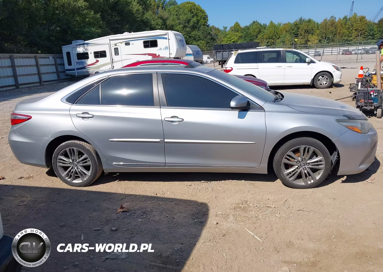 2016 Toyota Camry Se VIN:4T1BF1FK5GU123457 - 13