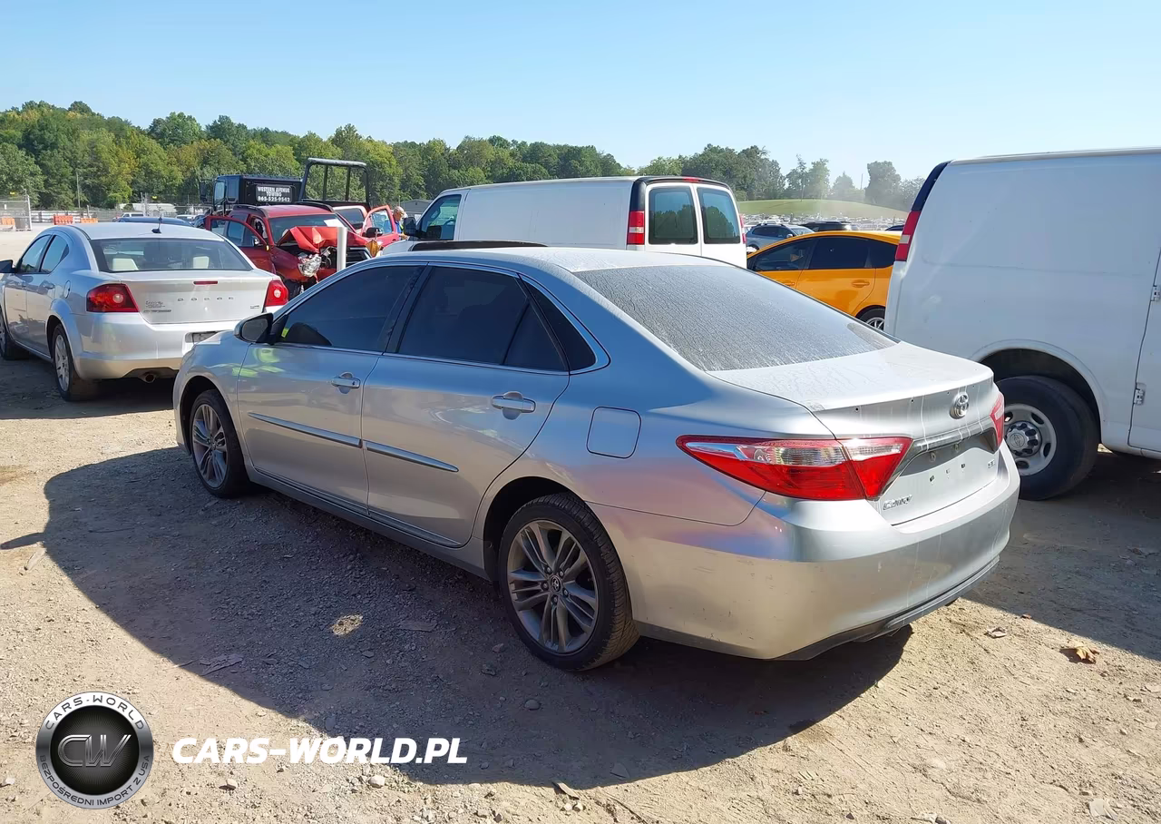 2016 Toyota Camry Se VIN:4T1BF1FK5GU123457 - 3