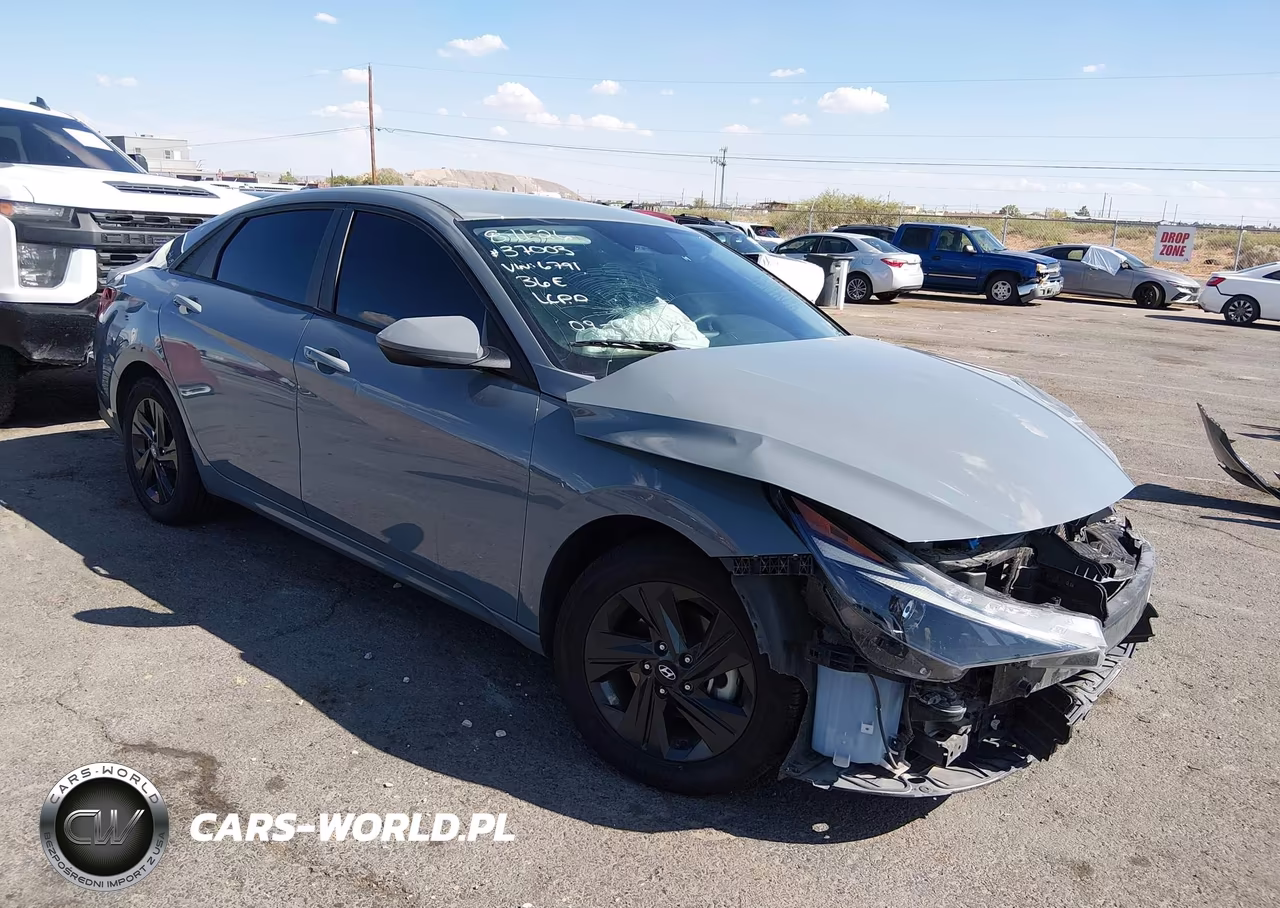 2022 Hyundai Elantra Sel