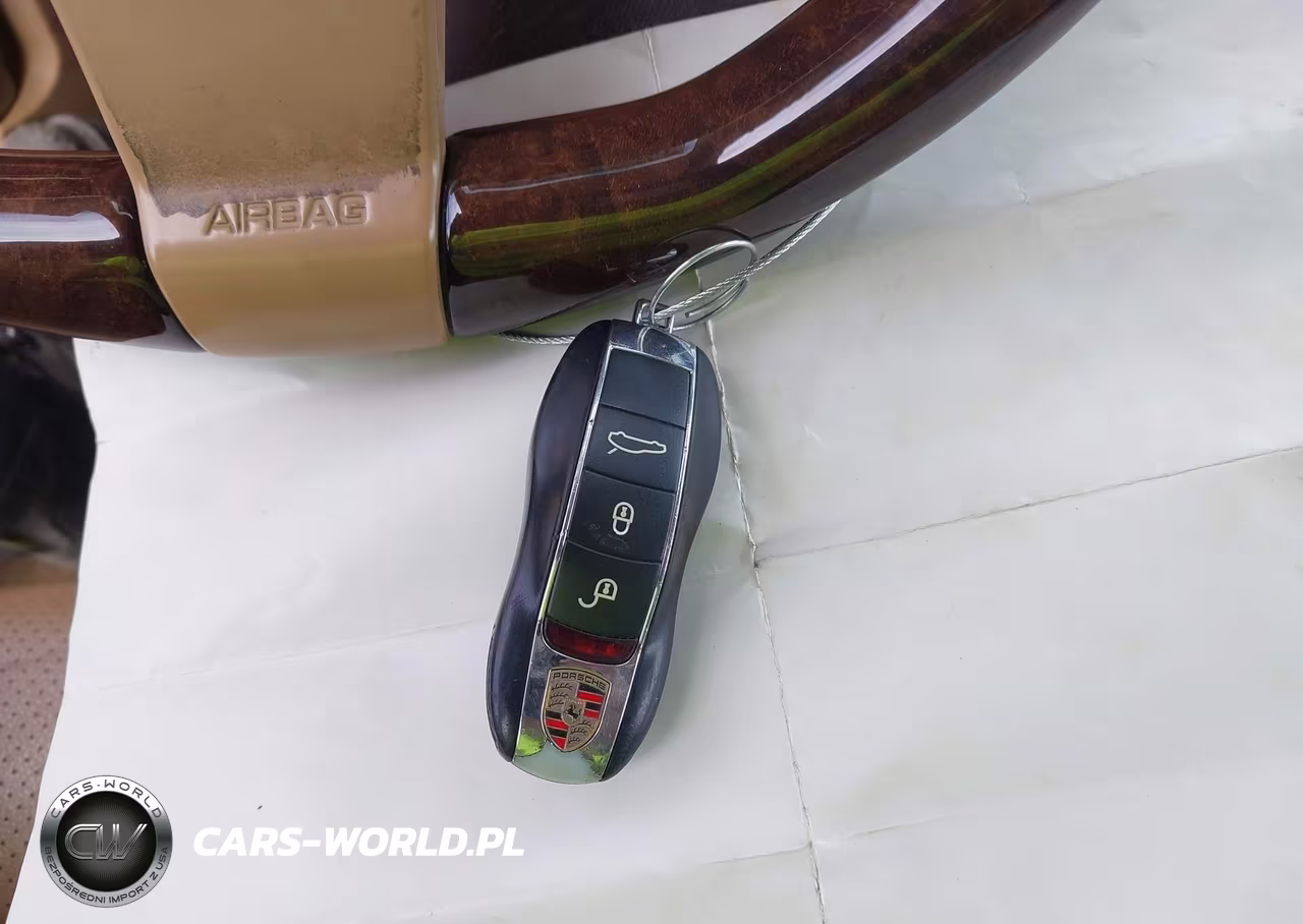 2012 Porsche Panamera Hybrid S VIN:WP0AD2A7XCL045563 - 11